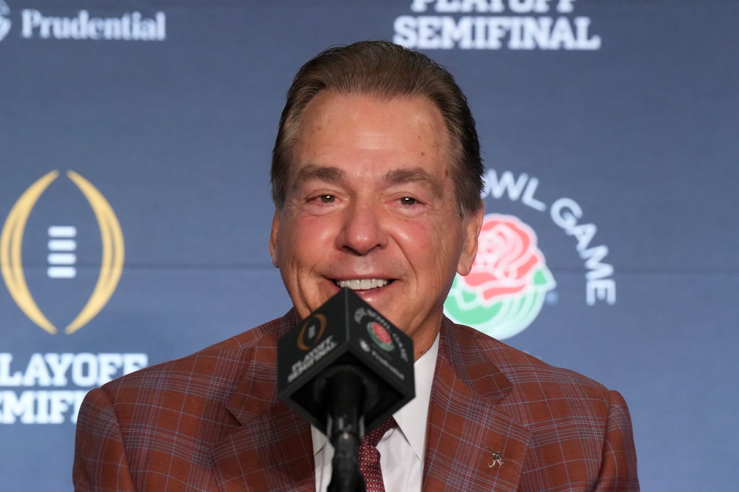 Alabama Crimson Tide head coach Nick Saban at the Rose Bowl coaches press conference at the Sheraton Grand.